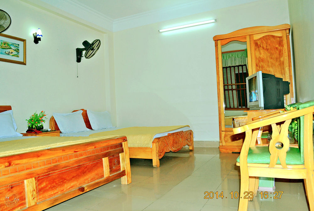 Hoang Ngoc Hotel Dong Khe Sau エクステリア 写真