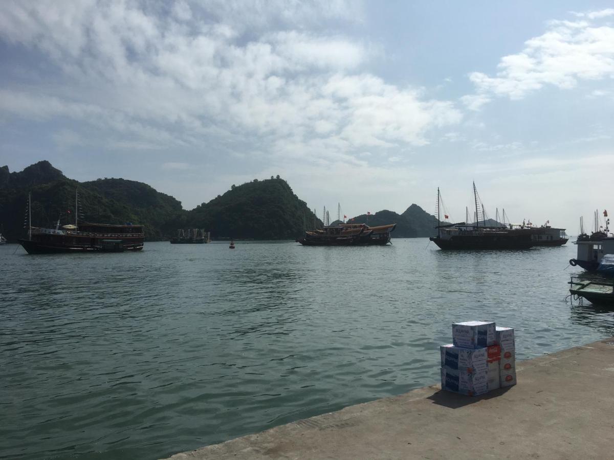 Hoang Ngoc Hotel Dong Khe Sau エクステリア 写真