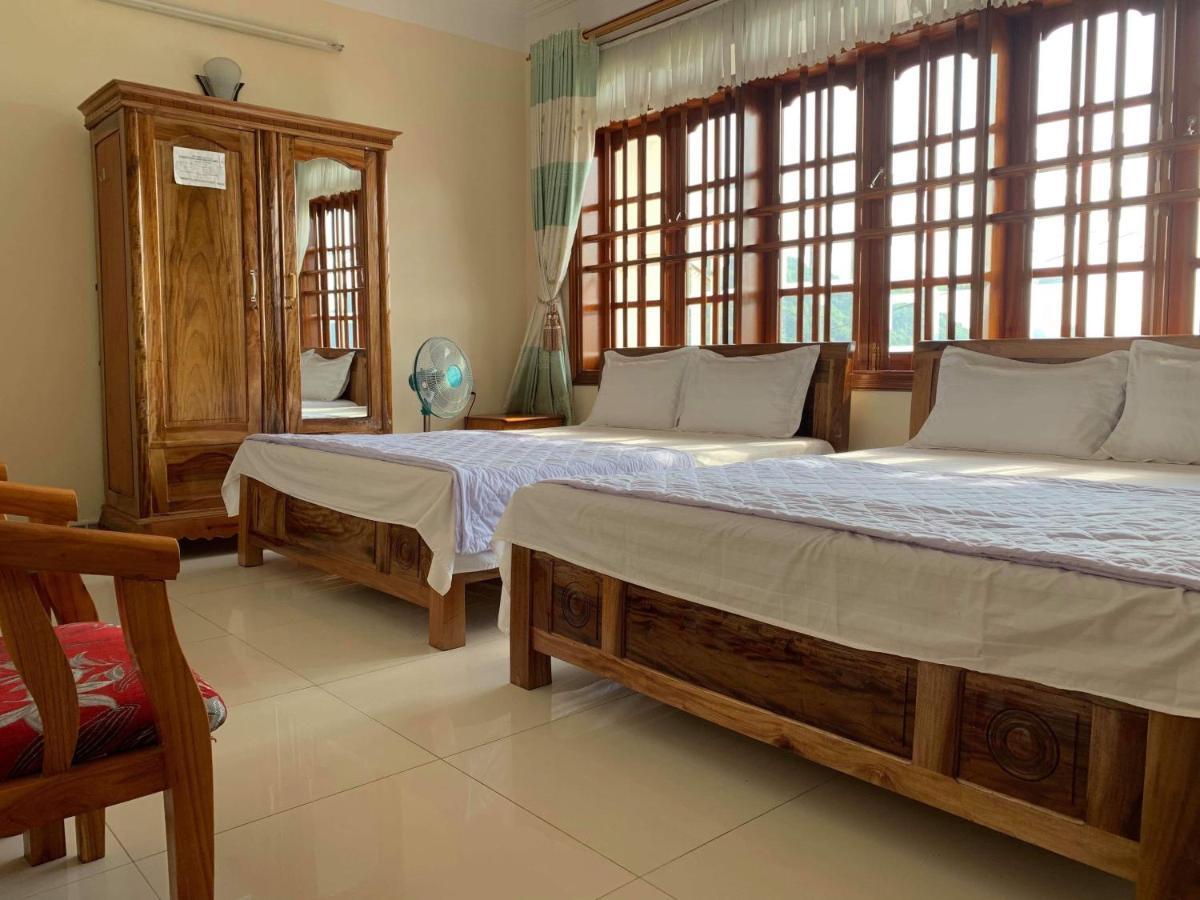Hoang Ngoc Hotel Dong Khe Sau エクステリア 写真