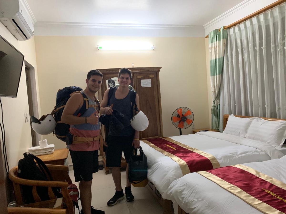 Hoang Ngoc Hotel Dong Khe Sau エクステリア 写真